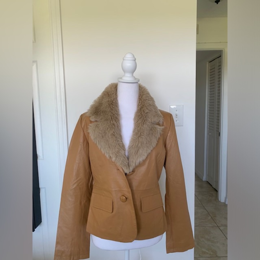 Pre-owned MetroStyle Women’s Jacket Leather Classic buttons Pockets Lined Size 8